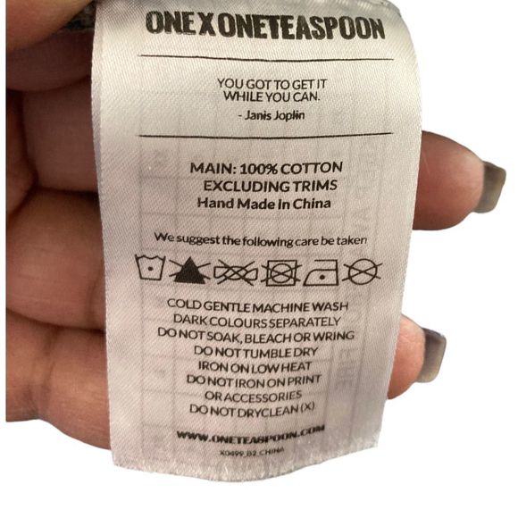 One Teaspoon Outlaw Distressed Raw Hem Denim Shorts Size 30 - Picture 7 of 7